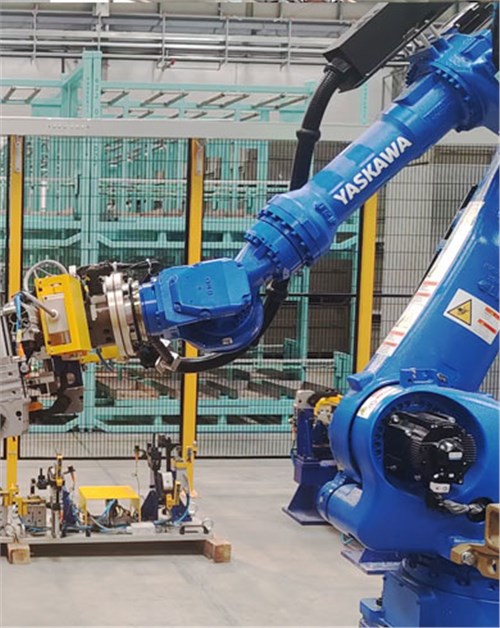 汽车防撞梁机器人螺母凸焊工作站